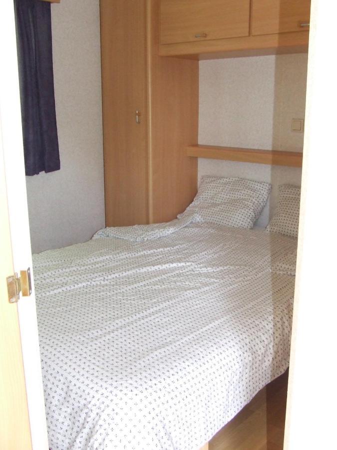 Stacaravan 6 Persoons - Camping Le Soustran Neuvic  Zewnętrze zdjęcie