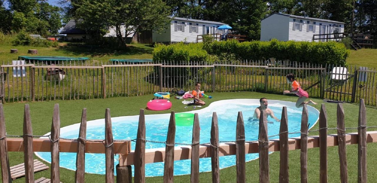 Stacaravan 6 Persoons - Camping Le Soustran Neuvic  Zewnętrze zdjęcie