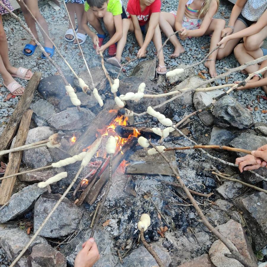 Stacaravan 6 Persoons - Camping Le Soustran Neuvic  Zewnętrze zdjęcie